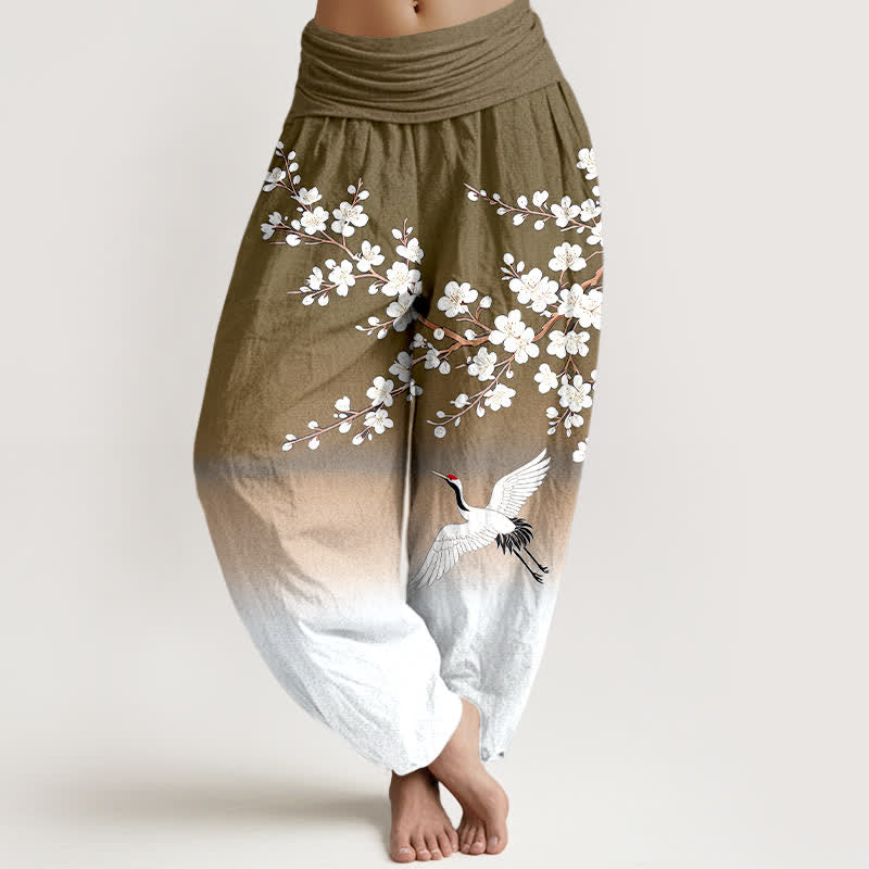 Buddha Stones Pantaloni harem da donna in cotone bianco con motivo a fiori di pruno e stampa gru, con elastico in vita. - Oliva - US16, UK/AU20, EU48 (3XL) - image 8