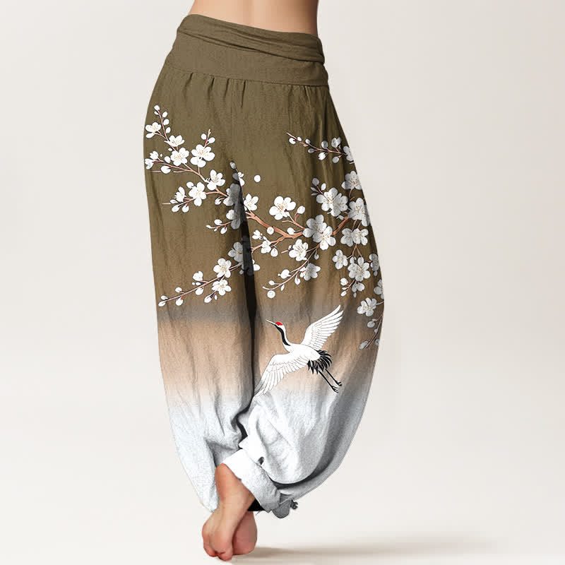 Buddha Stones Pantaloni harem da donna in cotone bianco con motivo a fiori di pruno e stampa gru, con elastico in vita. - image 10
