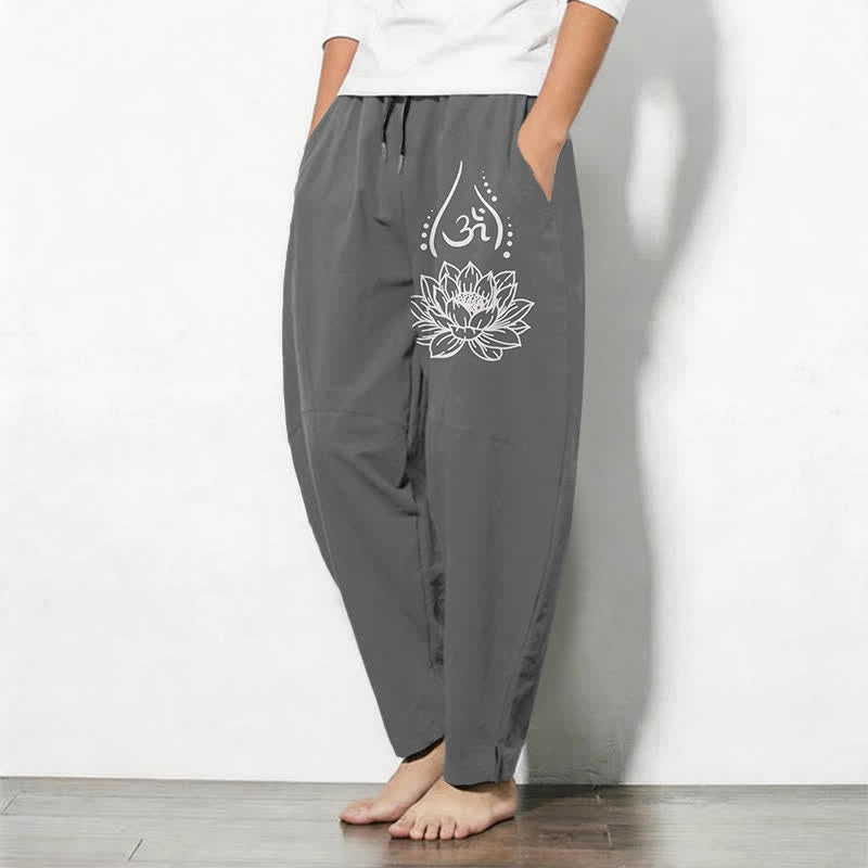 Buddha Stones Pantaloni da uomo affusolati con coulisse e tasche, in puro cotone, con motivo a loto sacro Om e stampa Om. - image 8