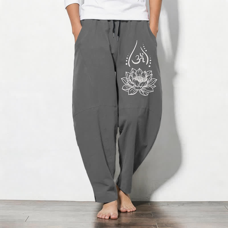 Buddha Stones Pantaloni da uomo affusolati con coulisse e tasche, in puro cotone, con motivo a loto sacro Om e stampa Om. - Grigio - US/UK/AU50, EU60 (5XL) - image 7