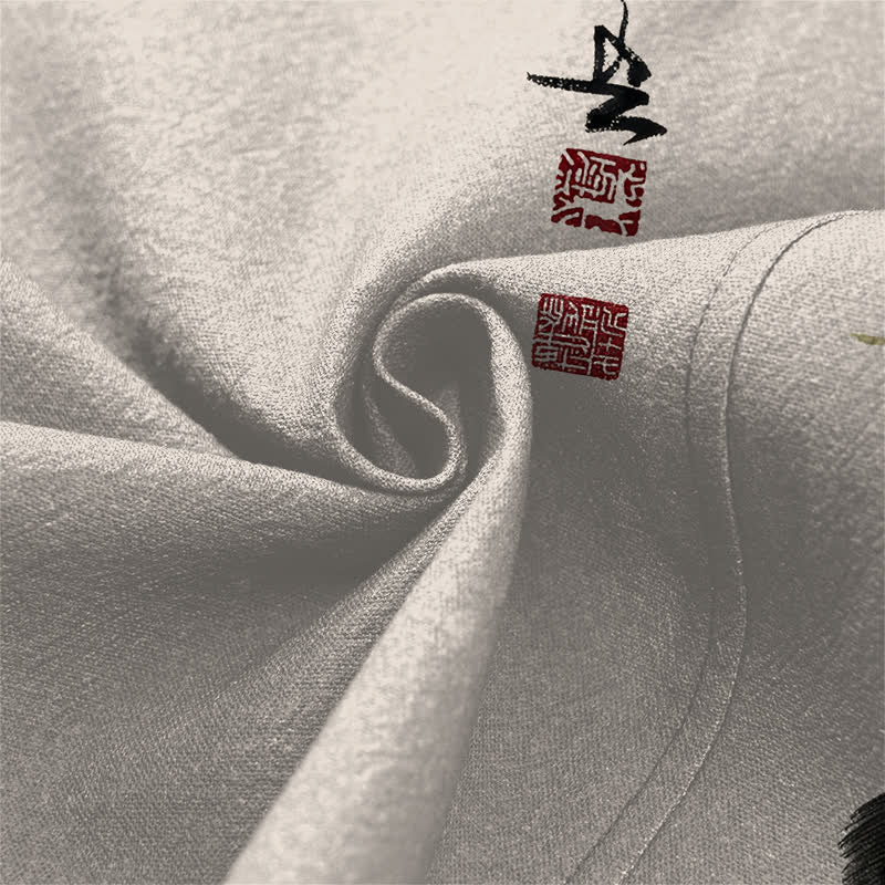 Buddha Stones Kimono da uomo in cotone con stampa a inchiostro di loto e motivo koi koi, aperto sul davanti. - image 5