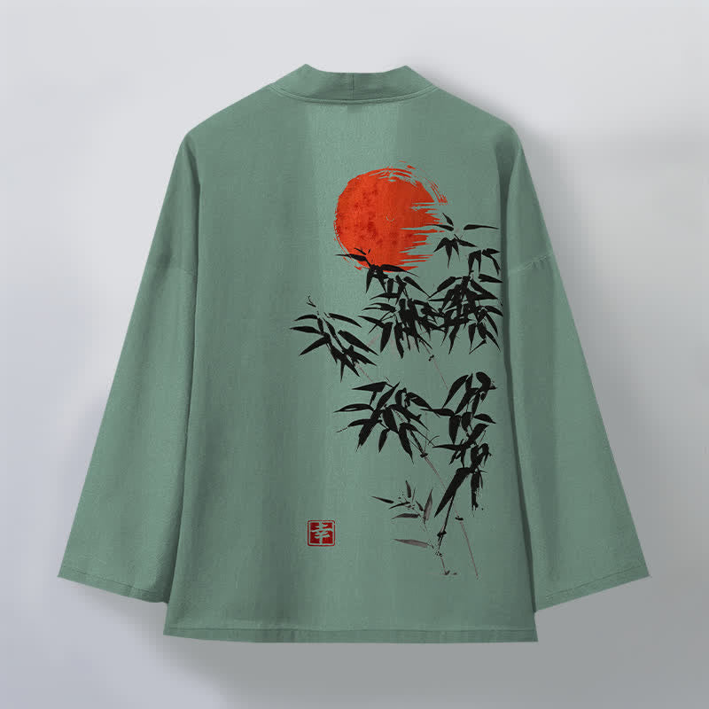 Buddha Stones Kimono da uomo in cotone con stampa a inchiostro di bambù e sole rosso, aperto sul davanti. - image 8