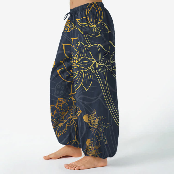 Buddha Stones Pantaloni harem da donna in cotone con elastico in vita e motivo a loto dorato e carpe koi, con tasche laterali. - image 8