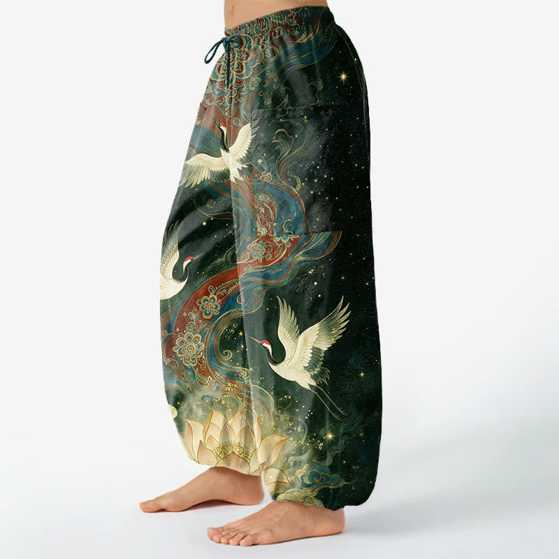 Buddha Stones Pantaloni harem da donna in cotone con elastico in vita e motivo ornamentale di gru e loto, con tasche laterali. - image 11