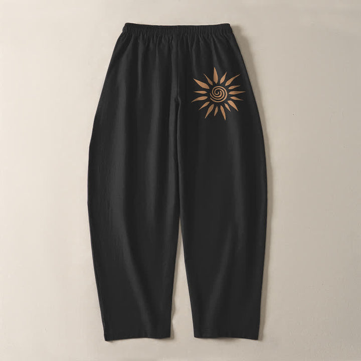 Buddha Stones Pantaloni da uomo affusolati in puro cotone con motivo a spirale e coulisse, con tasche. - image 3