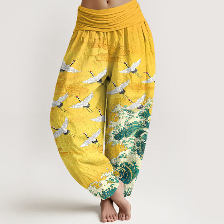 Buddha Stones Pantaloni harem da donna in cotone bianco con motivo a onde marine e gru, con elastico in vita. - Oro - US16, UK/AU20, EU48 (3XL) - image 0