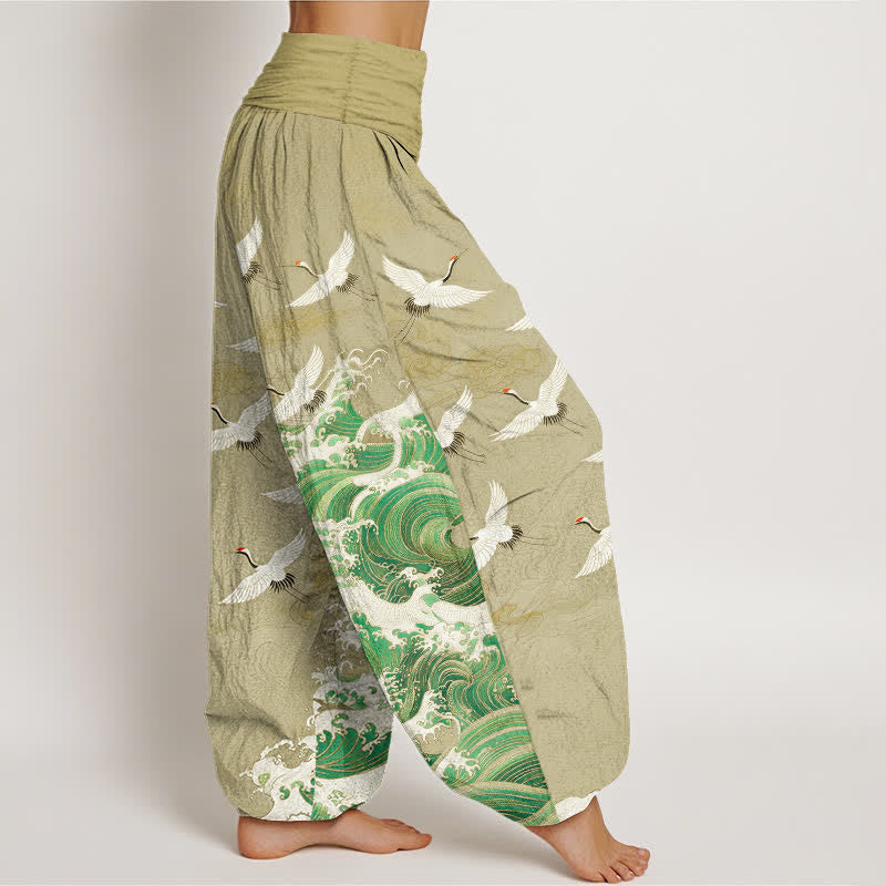 Buddha Stones Pantaloni harem da donna in cotone bianco con motivo a onde marine e gru, con elastico in vita. - image 6