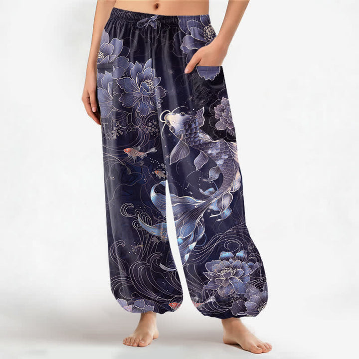 Buddha Stones Pantaloni harem da donna in cotone con elastico in vita e motivo artistico di carpe koi e peonie, con tasche laterali. - Indaco - US16, UK/AU20, EU48 (3XL) - image 10
