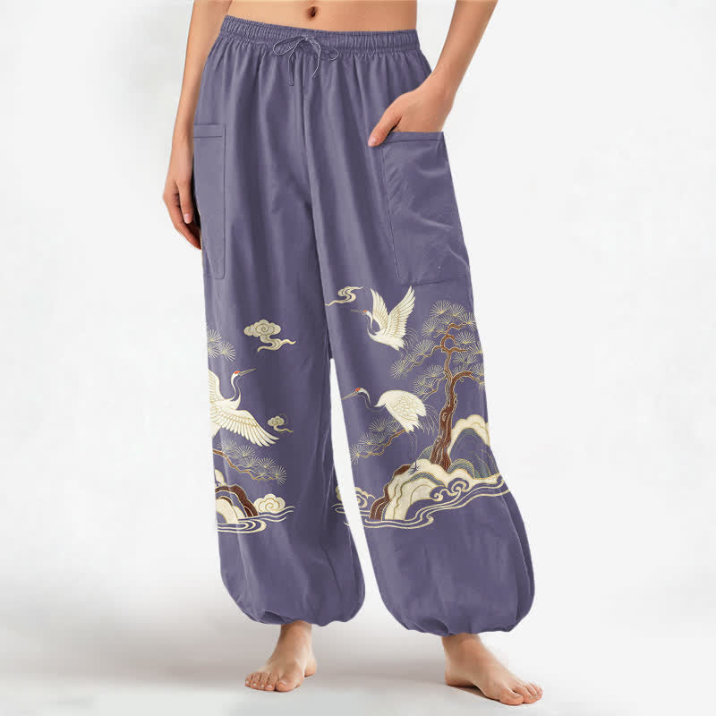 Buddha Stones Pantaloni harem da donna in cotone con motivo a gru e pino orientale, vita elasticizzata e tasche laterali. - Viola medio - US16, UK/AU20, EU48 (3XL) - image 10