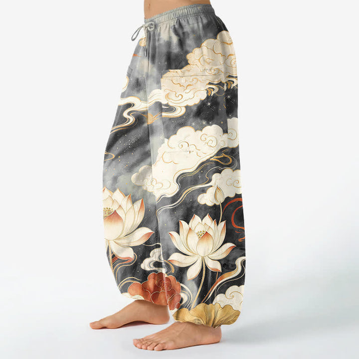 Buddha Stones Pantaloni harem da donna in cotone con motivo orientale di loto e nuvole, vita elasticizzata e tasche laterali. - image 8