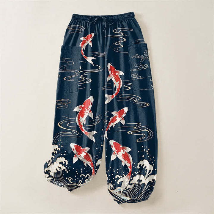Buddha Stones Pantaloni harem da donna in cotone con elastico in vita e motivo onde marine e carpe koi, con tasche laterali. - image 3
