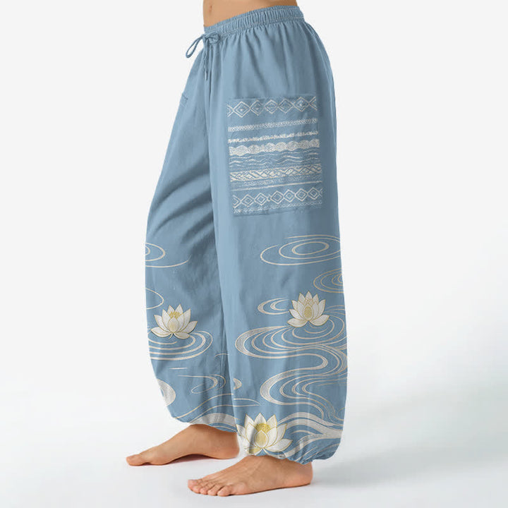 Buddha Stones Pantaloni harem da donna in cotone con motivo a onde di loto e vita elasticizzata, con tasche laterali. - image 1