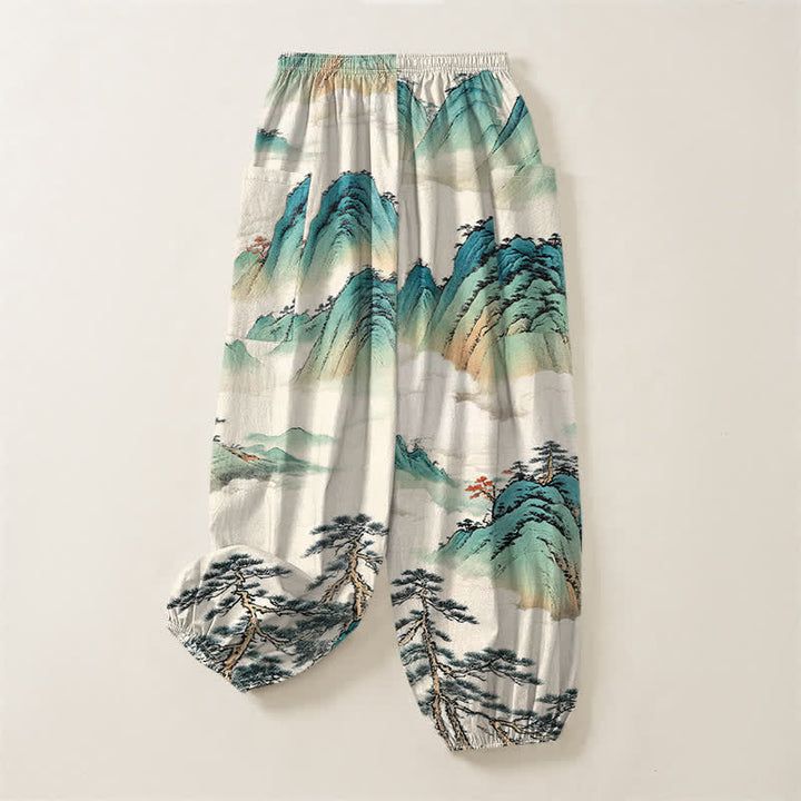 Buddha Stones Pantaloni harem da donna in cotone con elastico in vita e motivo paesaggistico di pini e montagne, con tasche laterali. - image 4