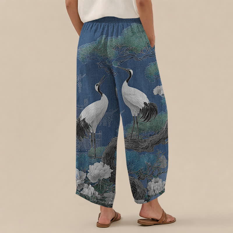 Buddha Stones Pantaloni harem da donna in cotone con motivo a gru orientale e fiori bianchi, plissettati e vita elasticizzata, con tasche. - image 2