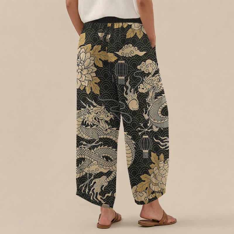 Buddha Stones Pantaloni harem da donna in cotone con motivo drago orientale, loto e nuvole, plissettati, con elastico in vita e tasche. - image 2
