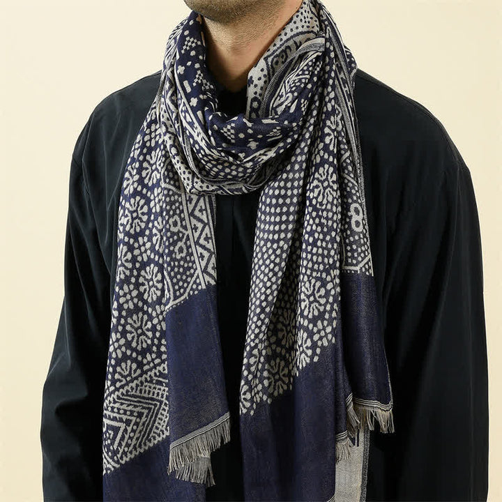 Sciarpa da uomo reversibile, accogliente, con motivo geometrico paisley e nappe, ispirata Buddha Stones, ideale per l'autunno e l'inverno. - Marina - Circa 25,6 pollici × 77,0 pollici / 65 × 195 cm - image 0