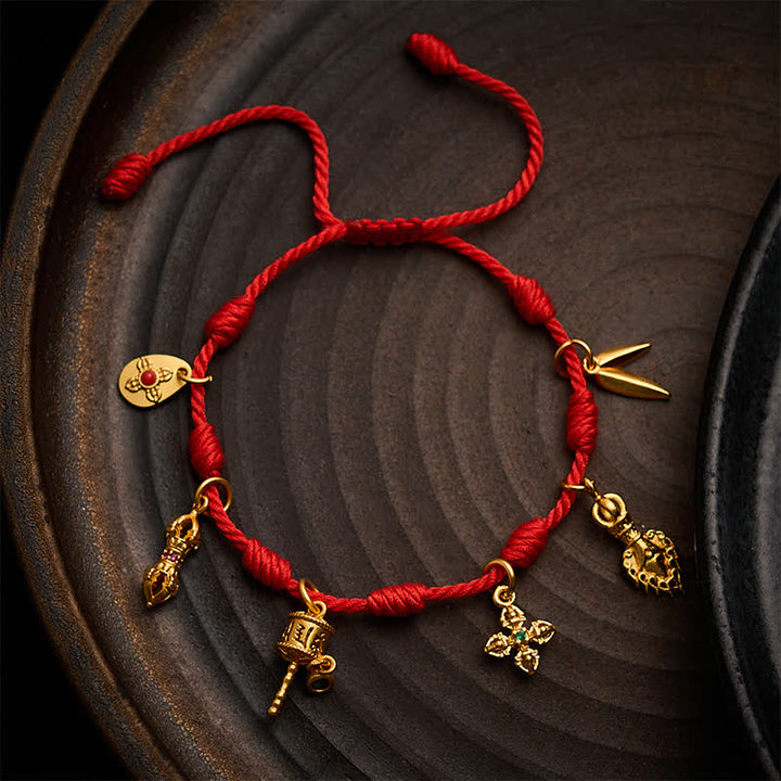 Buddha Stones Braccialetto portafortuna Zakiram con ruota di preghiera Om Mani Padme Hum, foglia di bambù, fatto a mano con sette nodi rossi e cordino rosso, con foglia di bambù. - Rosso (Circonferenza del polso: 5,9–7,5 pollici / 15–19 cm) - image 0