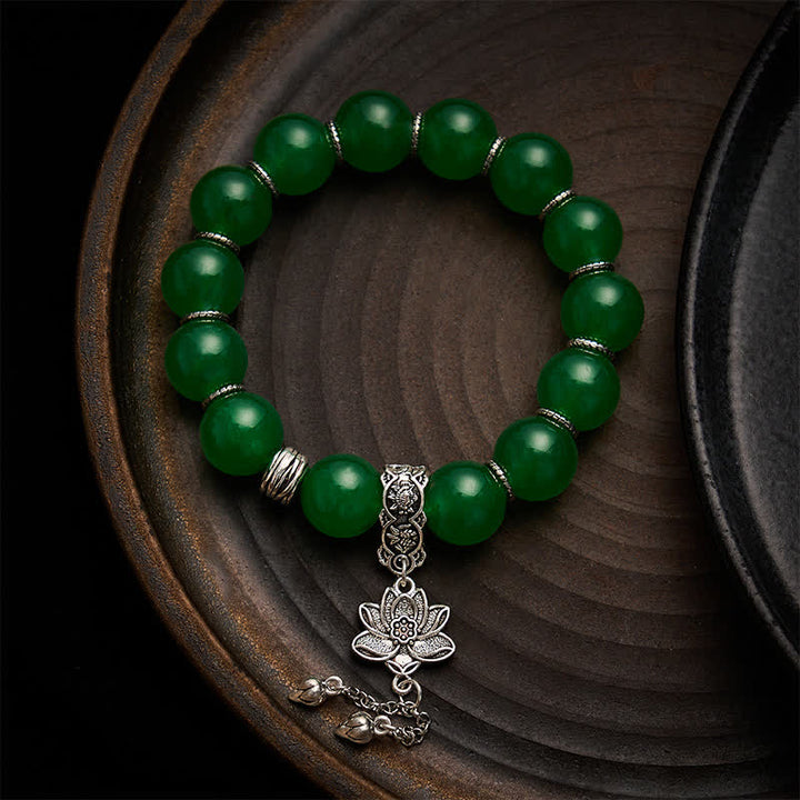 Buddha Stones Bracciale protettivo con perline di giada e quarzite verde naturale con ciondolo a forma di loto. - Giada quarzitica (Circonferenza del polso: 6,7–7,1 pollici / 17–18 cm) - image 0