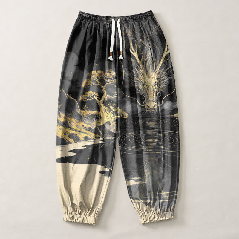 Buddha Stones Pantaloni harem da uomo in puro cotone con coulisse e tasche, fantasia paesaggio con drago dorato. - image 7