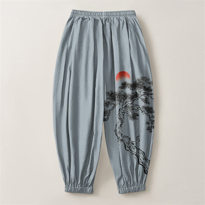 Buddha Stones Pantaloni harem da uomo in puro cotone con coulisse e tasche, fantasia a inchiostro di pini e sole. - image 8