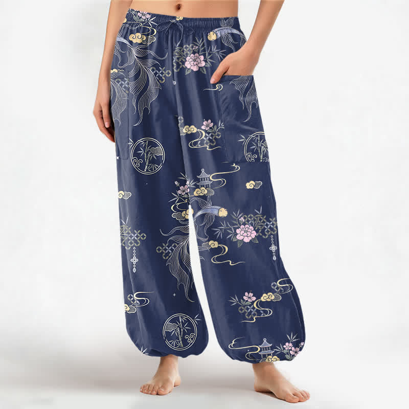 Buddha Stones Pantaloni harem da donna in cotone con elastico in vita e motivo a pesci koi e nuvole di bambù, con tasche laterali. - Marina - US16, UK/AU20, EU48 (3XL) - image 7