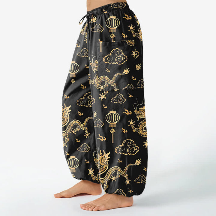 Buddha Stones Pantaloni harem da donna in cotone con elastico in vita e motivo a lanterna con drago dorato, con tasche laterali. - image 1