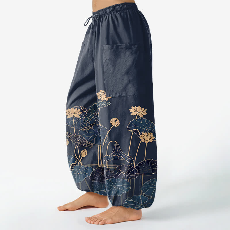 Buddha Stones Pantaloni harem da donna in cotone con motivo giardino di loto zen e vita elasticizzata, con tasche laterali. - image 8