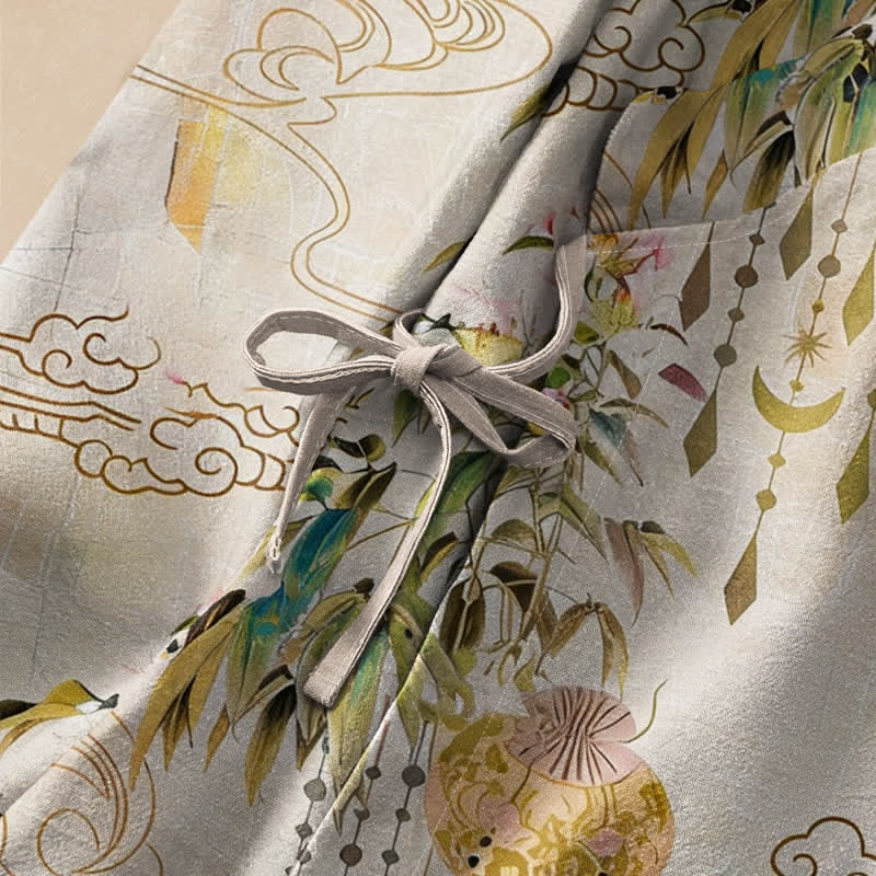 Kimono da donna a maniche lunghe con scollo a V e allacciatura, in cotone con stampa di foglie e nuvole e motivo Buddha Stones. - image 3