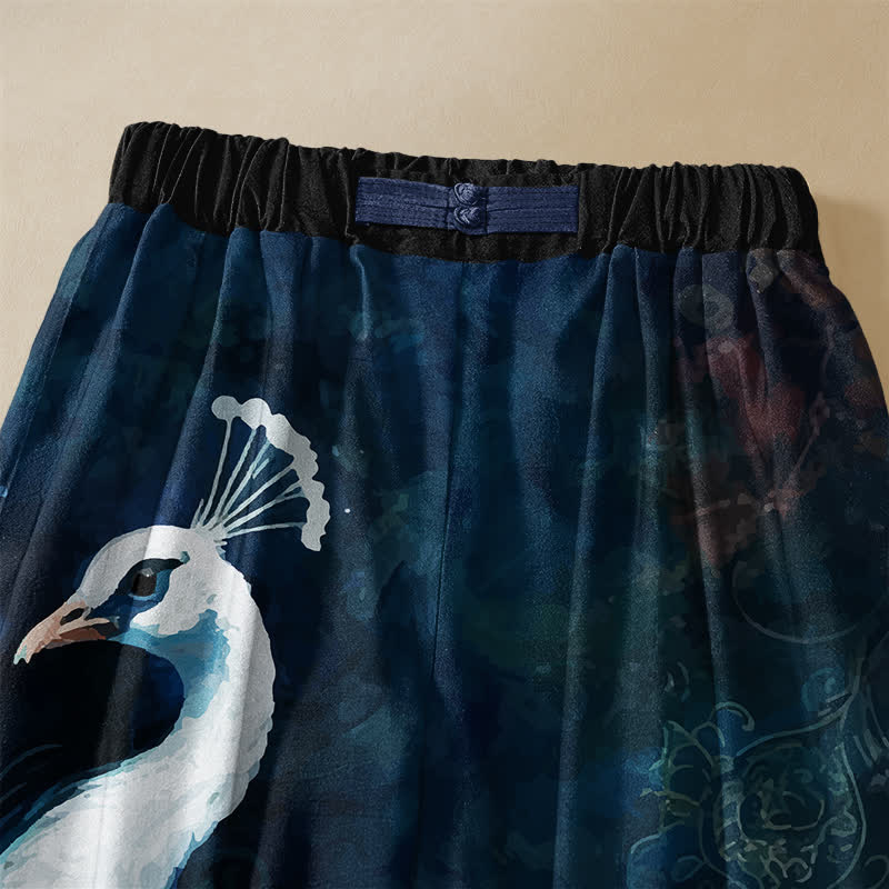 Buddha Stones Pantaloni harem da donna in puro cotone bianco con motivo pavone e bottoni a rana, vita elasticizzata e tasche. - image 2