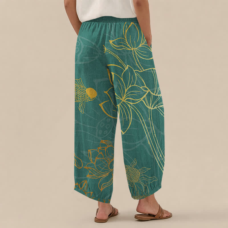 Buddha Stones Pantaloni harem da donna in cotone con stampa di loto dorato e carpe koi, vita elasticizzata e pieghe, con tasche. - image 2