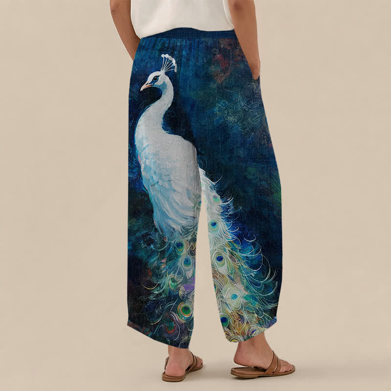 Buddha Stones Pantaloni harem da donna in cotone bianco con motivo a piume di pavone, plissettati e vita elasticizzata, con tasche. - image 2