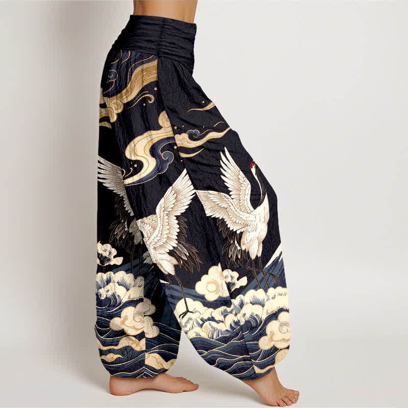 Buddha Stones Pantaloni harem da donna in cotone con motivo gru, montagne e nuvole, con elastico in vita. - image 1