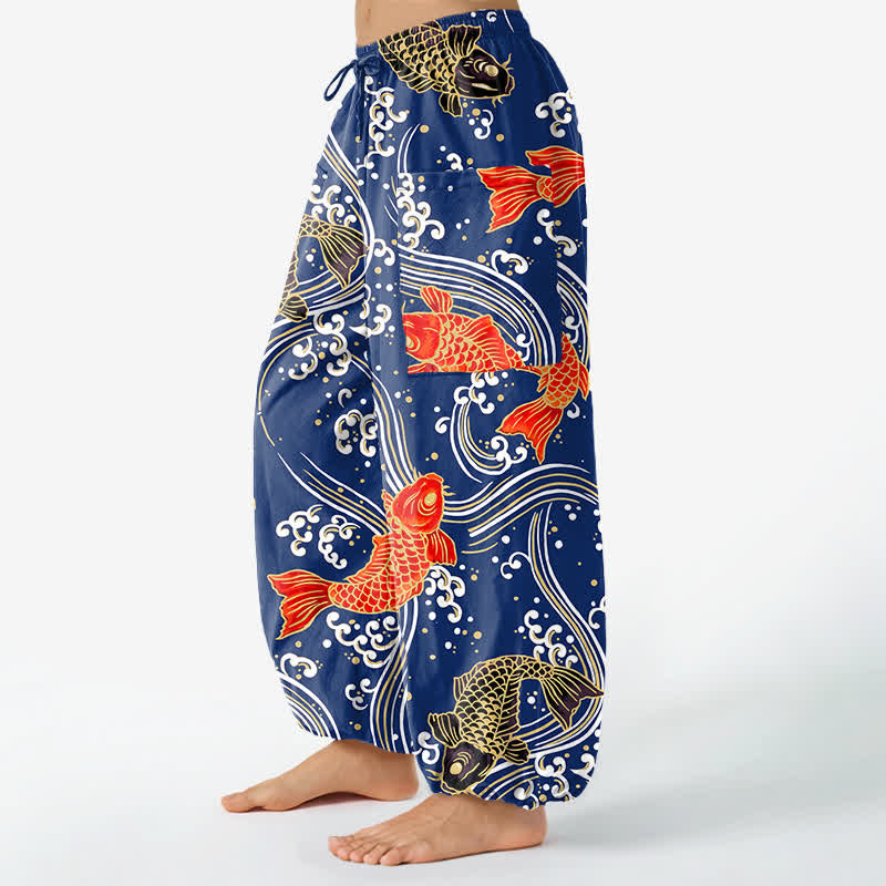 Buddha Stones Pantaloni harem da donna in cotone con motivo a onde koi e vita elasticizzata, con tasche laterali. - image 1
