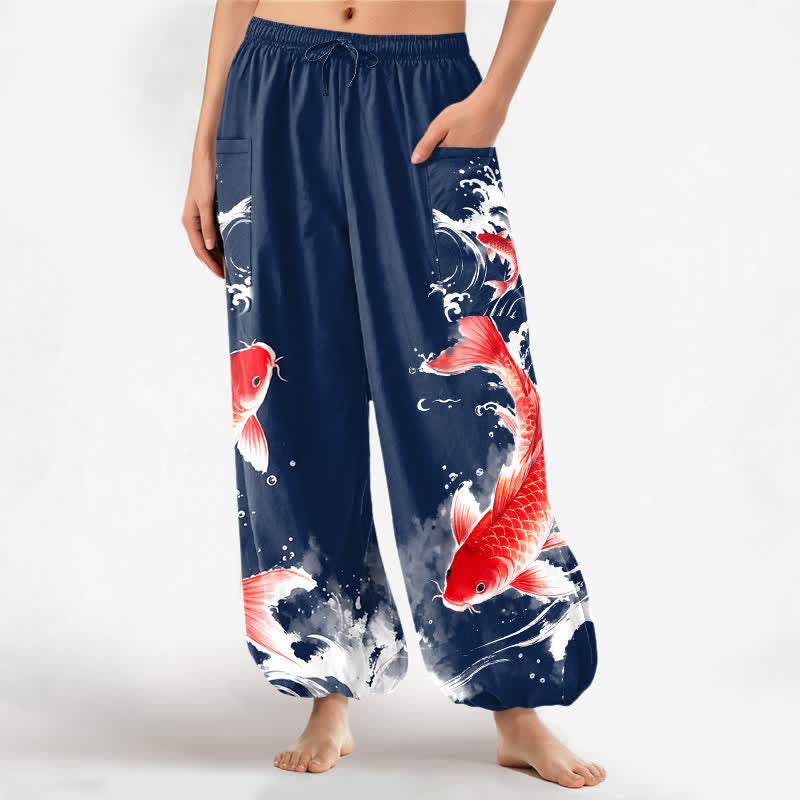 Buddha Stones Pantaloni harem da donna in cotone con elastico in vita e motivo a pesci koi, con tasche laterali. - Marina - US16, UK/AU20, EU48 (3XL) - image 0