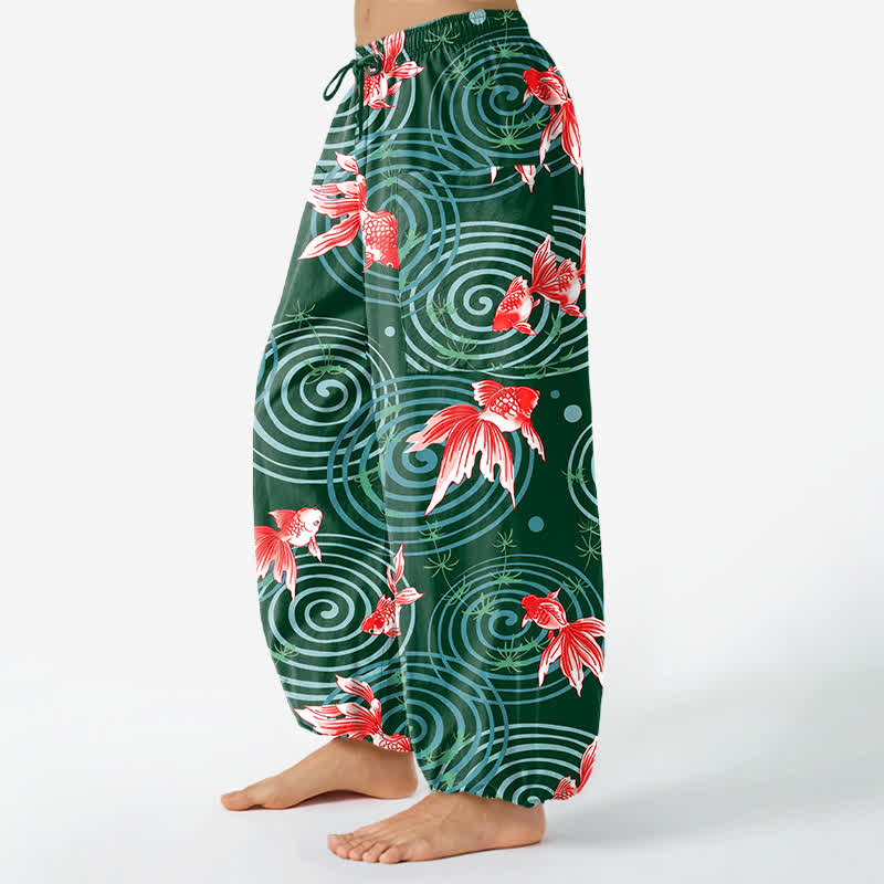 Buddha Stones Pantaloni harem da donna in cotone con motivo a onde di carpe koi orientali e vita elasticizzata, con tasche laterali. - image 11