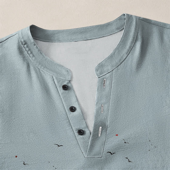 Buddha Stones Camicia da uomo a maniche lunghe con scollo a V e bottoni, stampa a gru in cotone, colore inchiostro. - image 18