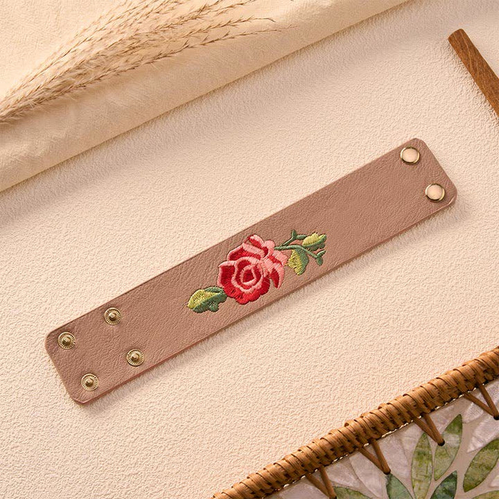 Buddha Stones Bracciale in pelle con fibbia di protezione larga e rose ricamate a rosa - image 19