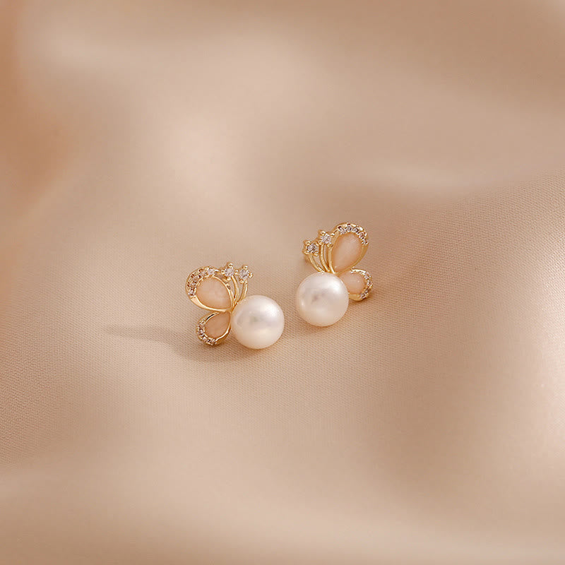 Orecchini a Buddha Stones placcati oro 18k con perle e farfalle, amore e libertà - image 1