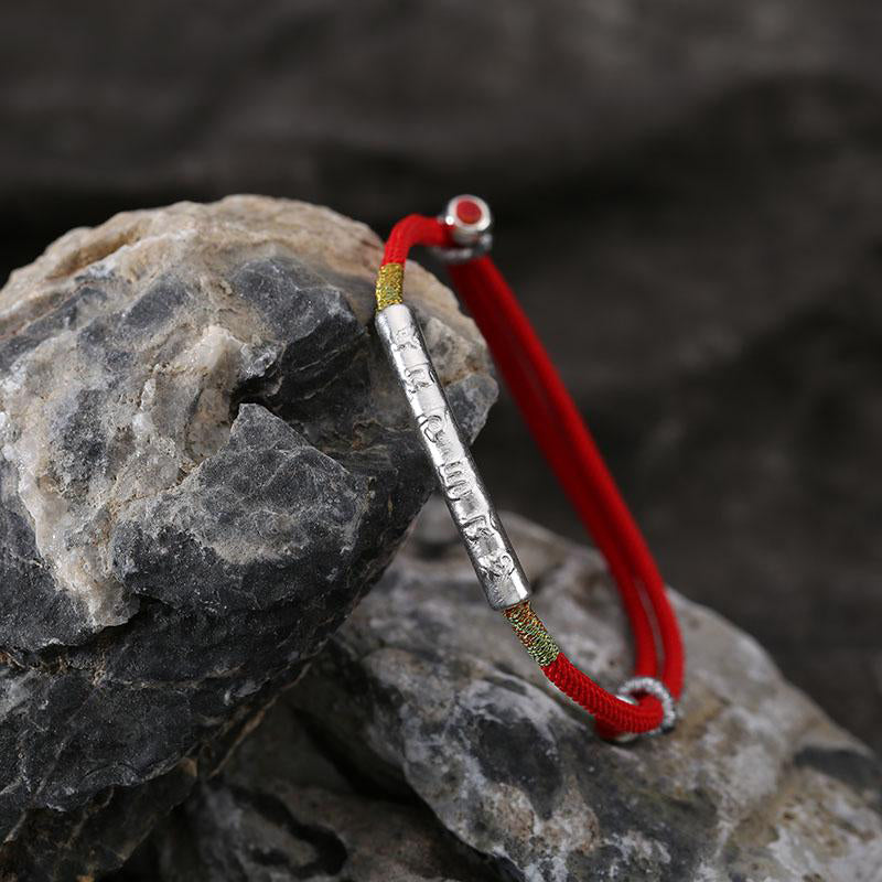 Buddha Stones Braccialetto buddista tibetano fatto a mano con corda rossa fortunata Mani Mantra