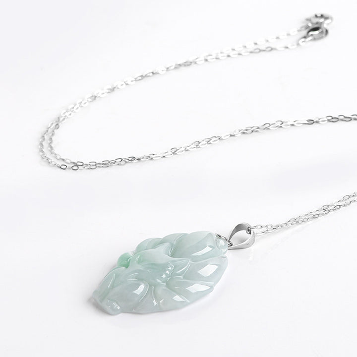 Collana con ciondolo in acciaio al titanio e catena in giada naturale con volpe a nove code Buddha Stones - image 4