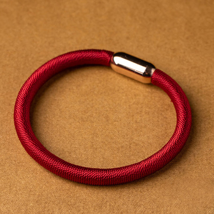 Braccialetto intrecciato con fibbia magnetica e protezione del nodo King Kong fatto a mano tibetano Buddha Stones