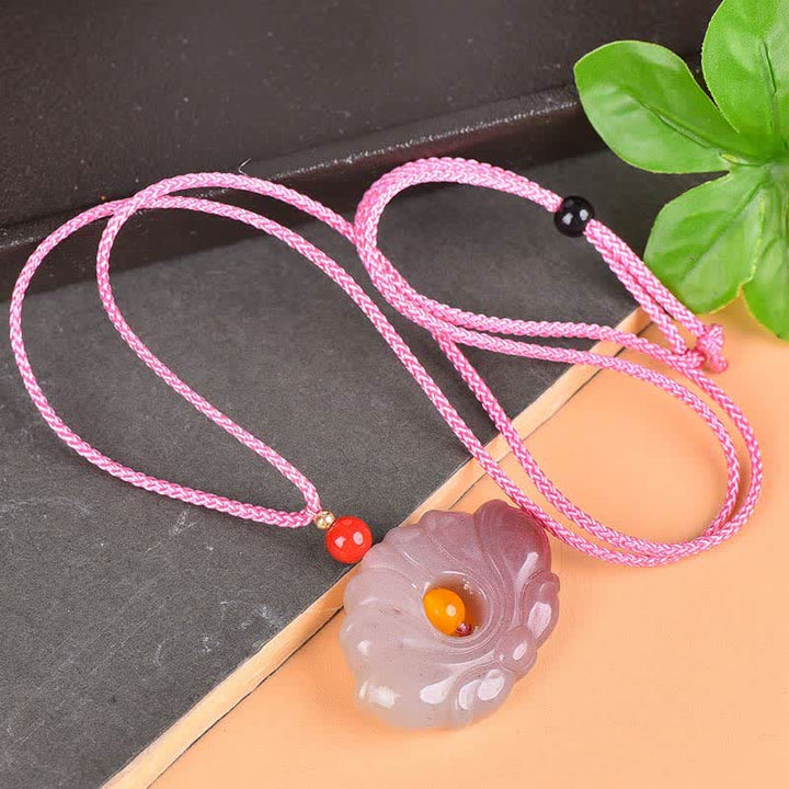 Collana con ciondolo di fiori di loto in giada di seta dorata rosa e ricchezza - Giada di seta dorata rosa - image 2