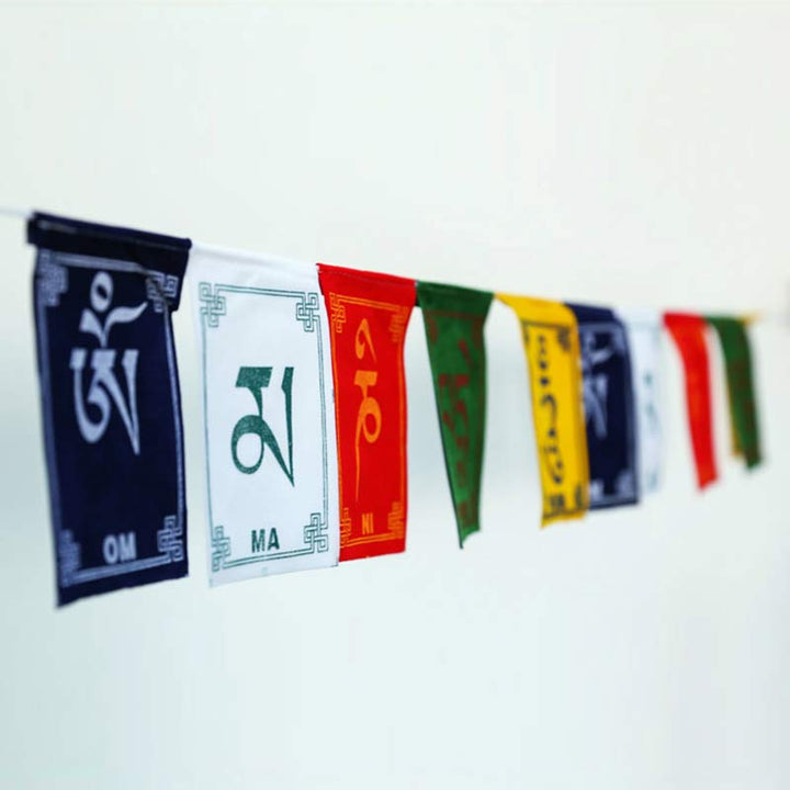 Bandiera decorativa per auto con la benedizione tibetana del cavallo a vento Om Mani Padme Hum, ideale per esterni, con preghiera e decorazione per auto. - image 6