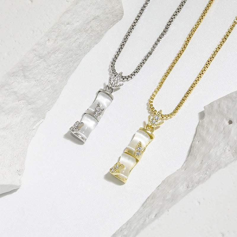 Collana con Buddha Stones, calcedonio e bambù, modello Harmony
