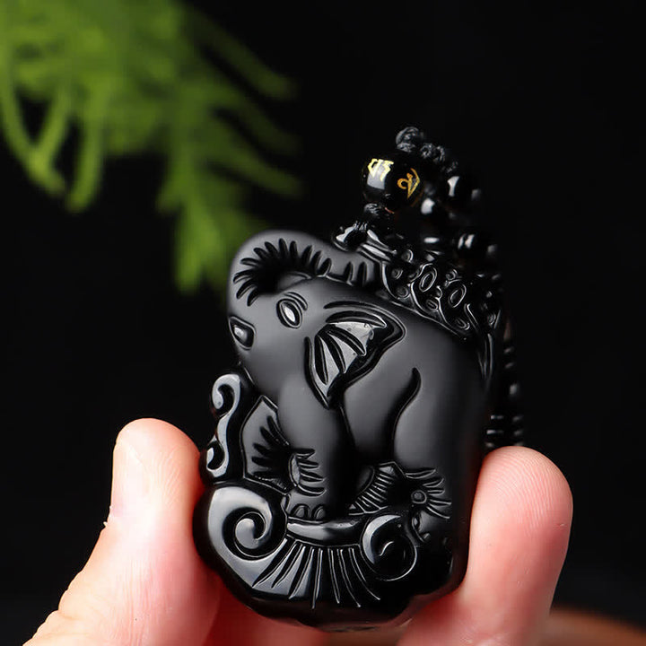 Collana con ciondolo portachiavi in corda di protezione per elefante in ossidiana nera
