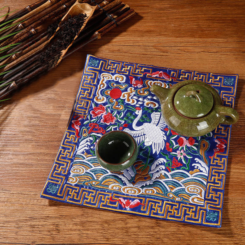 Buddha Stones Gru Fenice Drago Kirin Ricamato Tazza Sottobicchiere Tazza da Tè Quadrato Kung Fu Tappetino da Tè