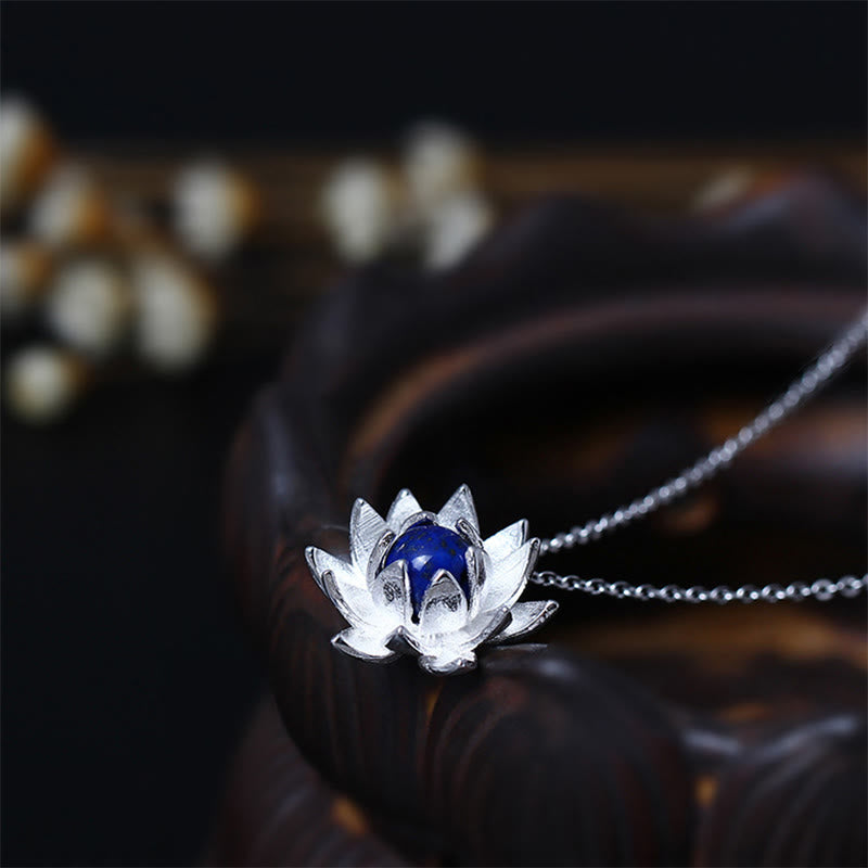 Collana con ciondolo a forma di fiore di loto in argento sterling 925, lapislazzuli e Buddha Stones, per la cura di sé - Argento Sterling 925 e Lazurite - image 0