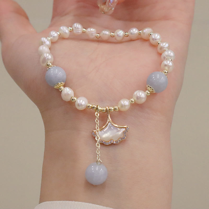 Braccialetto con ciondolo a forma di farfalla con foglia di ginkgo e perle di acquamarina naturale Buddha Stones