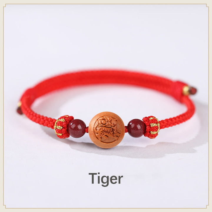 Braccialetto della ricchezza in cinabro intagliato con carattere dello zodiaco cinese Fu in legno di pesca naturale Buddha Stones - Rosso tigre (circonferenza del polso 14-18 cm) - image 3