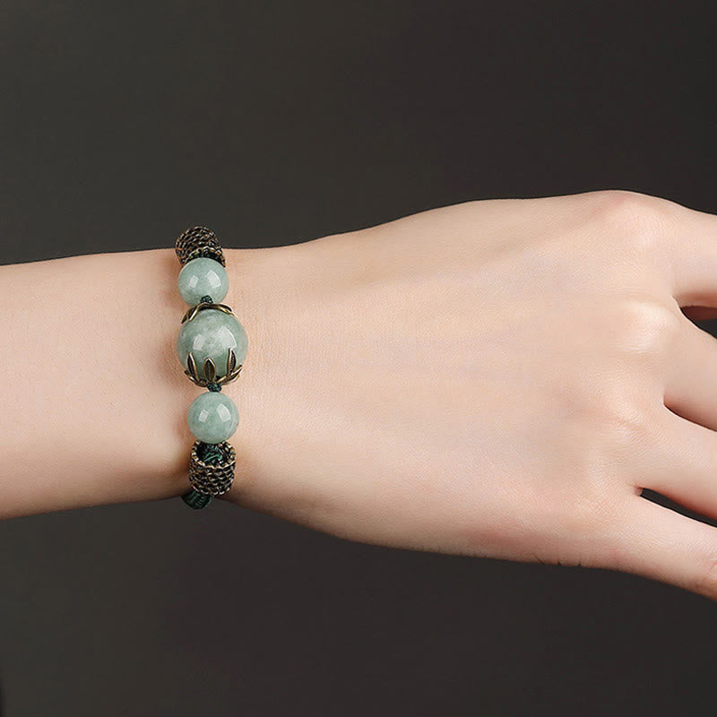 Braccialetto di perline di giada fortunata con corda verde fatto a mano Buddha Stones